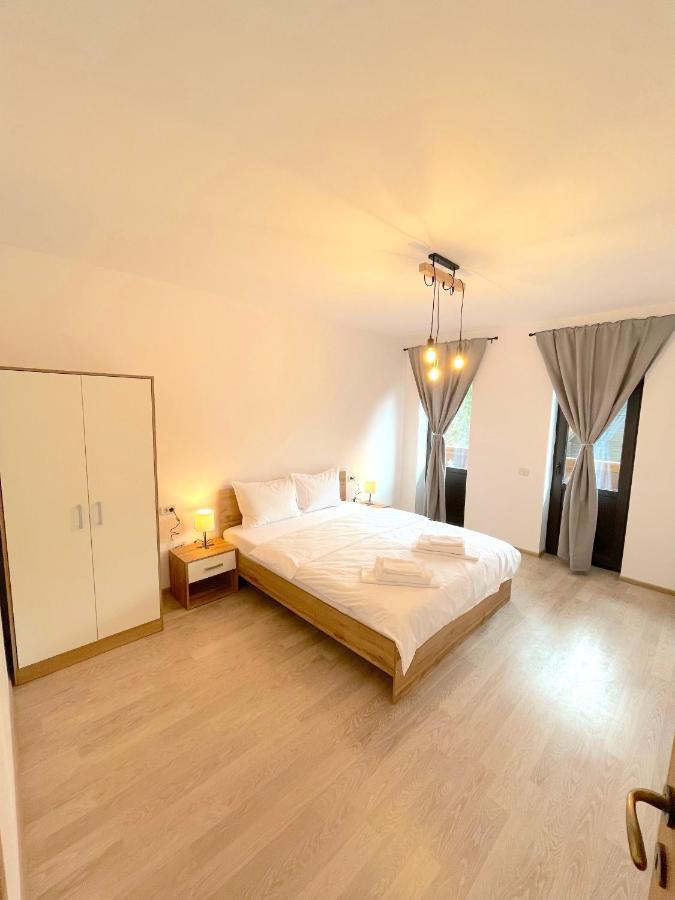 Cosy&Minimalistic Apartments - Haret Building Синая Екстериор снимка