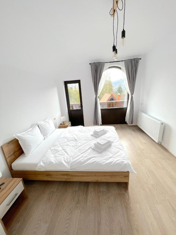 Cosy&Minimalistic Apartments - Haret Building Синая Екстериор снимка